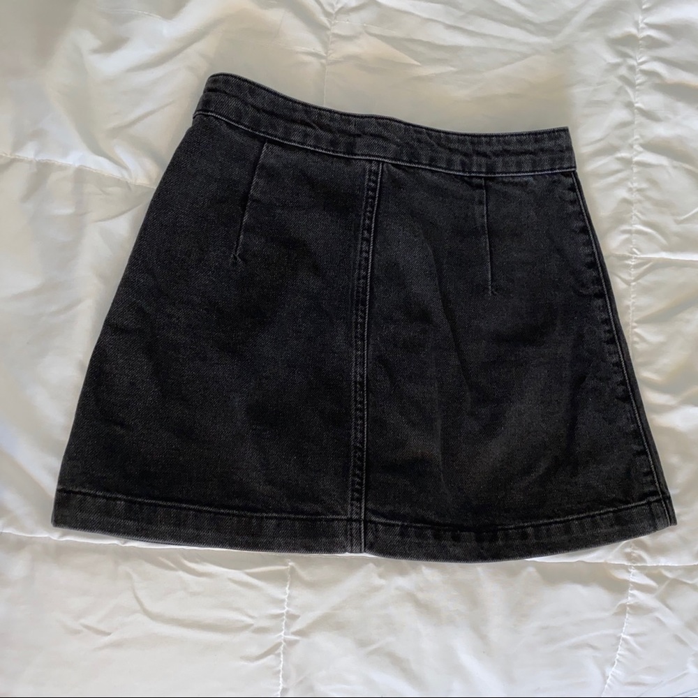 top shop black denim skirt🖤 - Picture 2 of 4